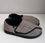 Diabetic Shoes Checkers Brown & Black